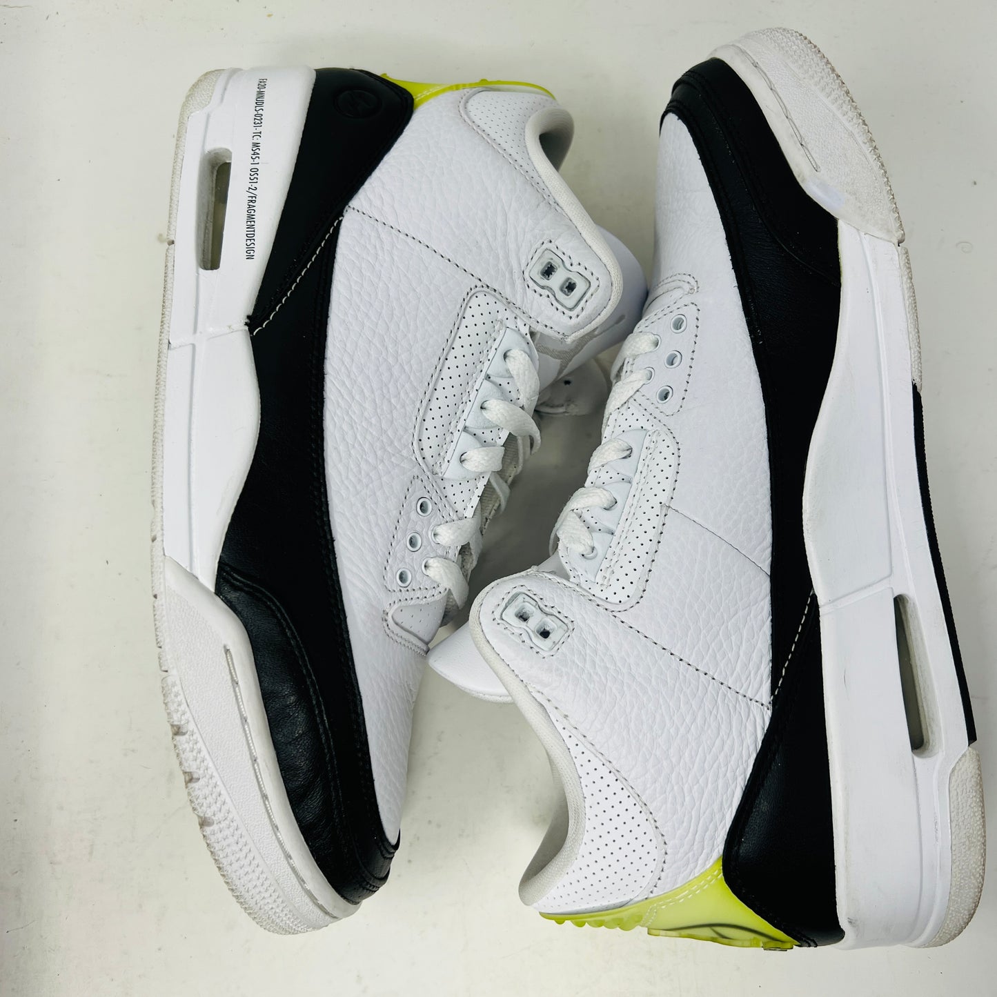 Jordan 3 Retro Fragment