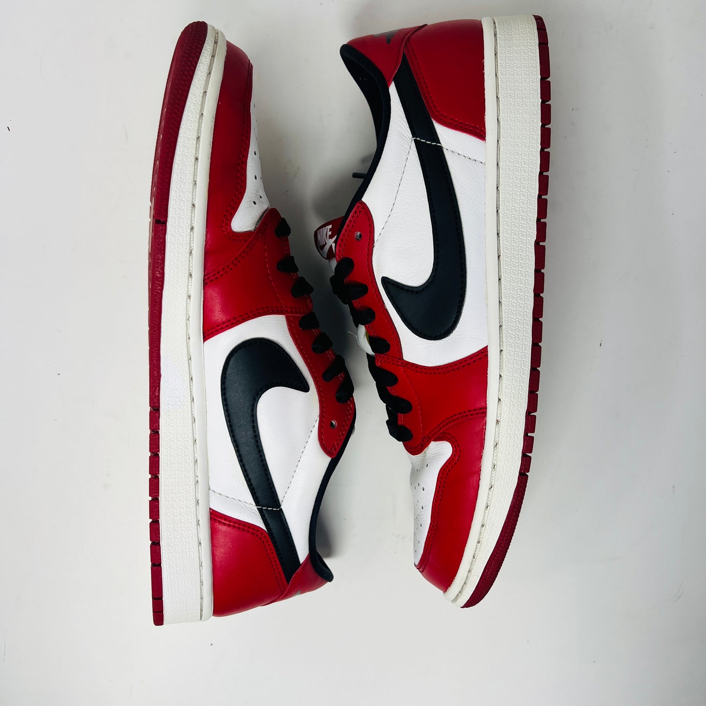 Jordan 1 Retro Low Chicago (2016)