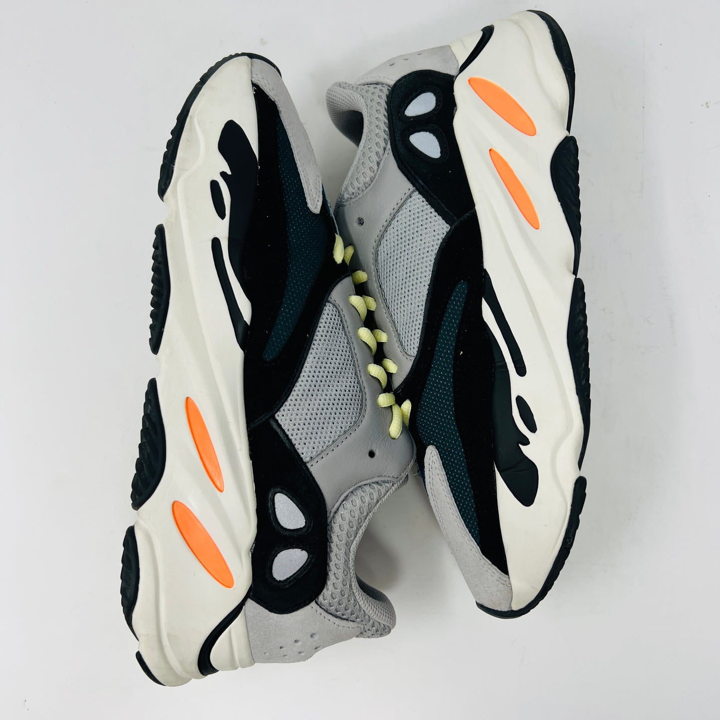 adidas Yeezy Boost 700 Wave Runner