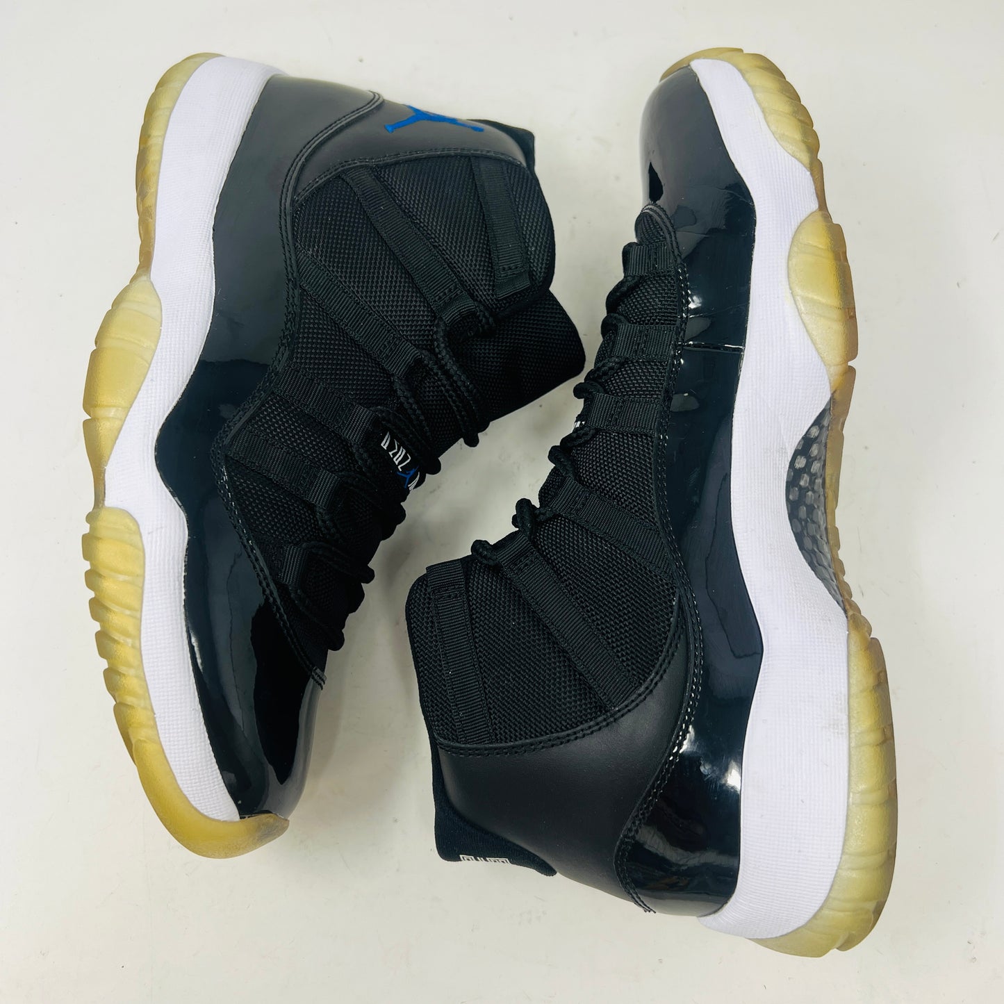Jordan 11 Retro Space Jam (2009)