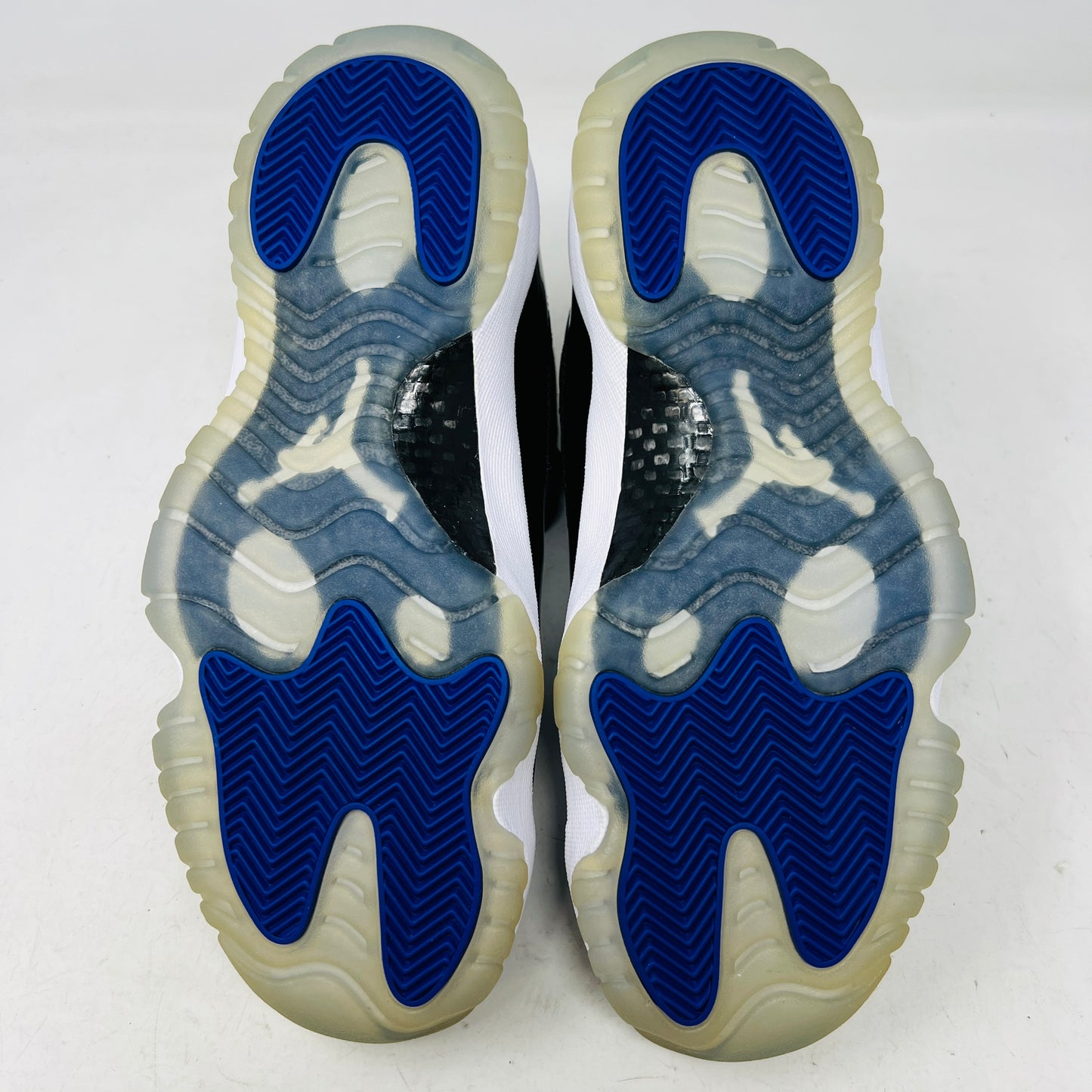 Jordan 11 Retro Space Jam (2016)