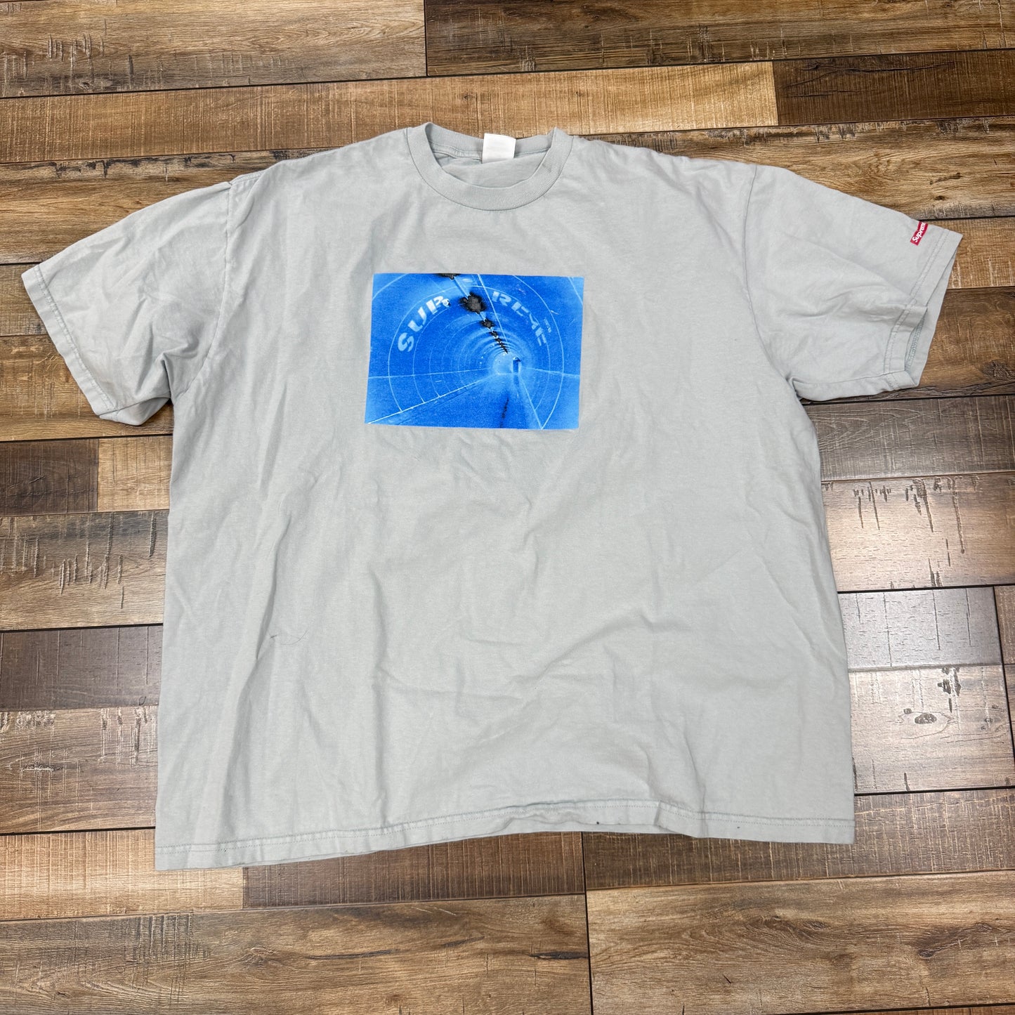 Supreme Tunnel Tee Cement Grey