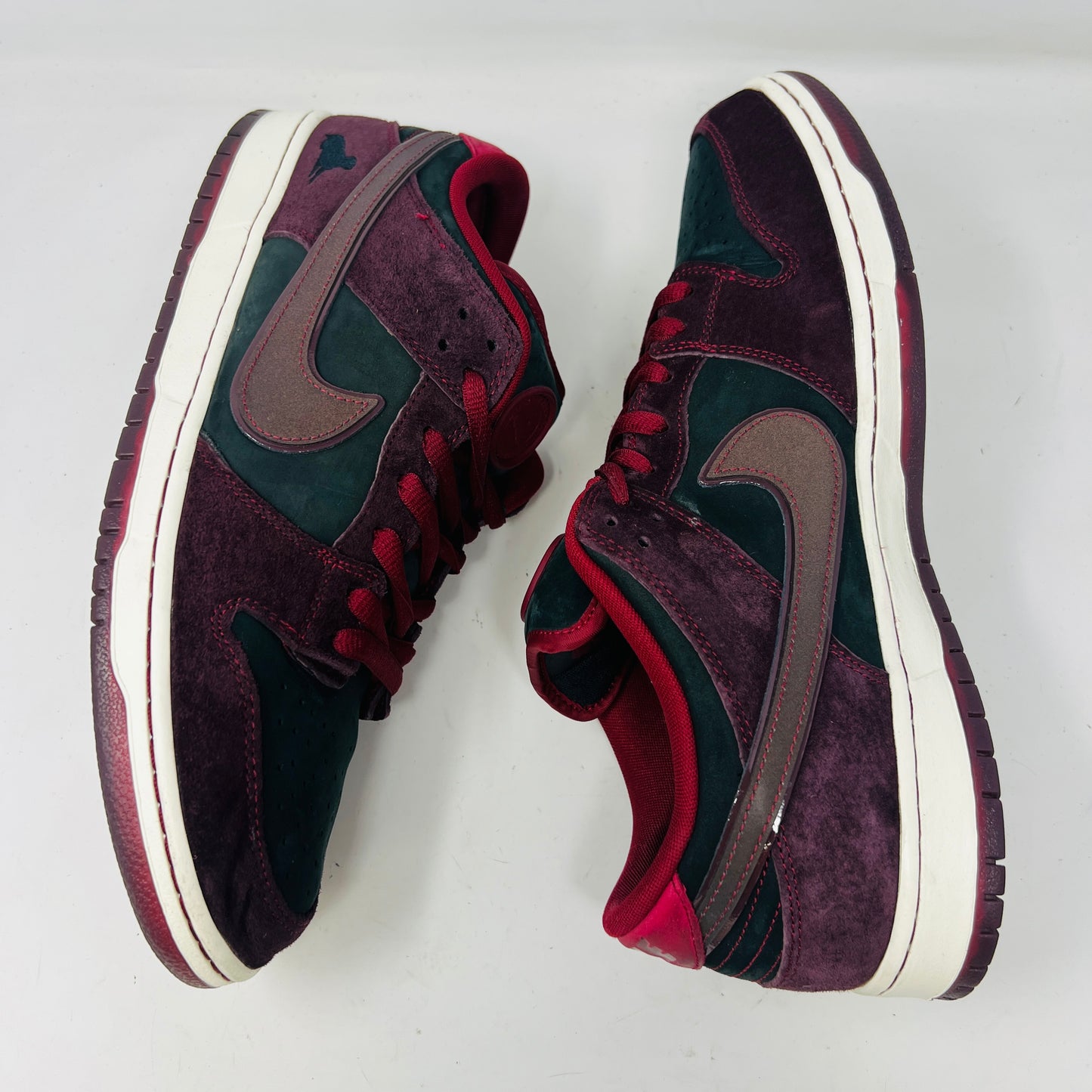 Nike SB Dunk Low Riot Skateshop