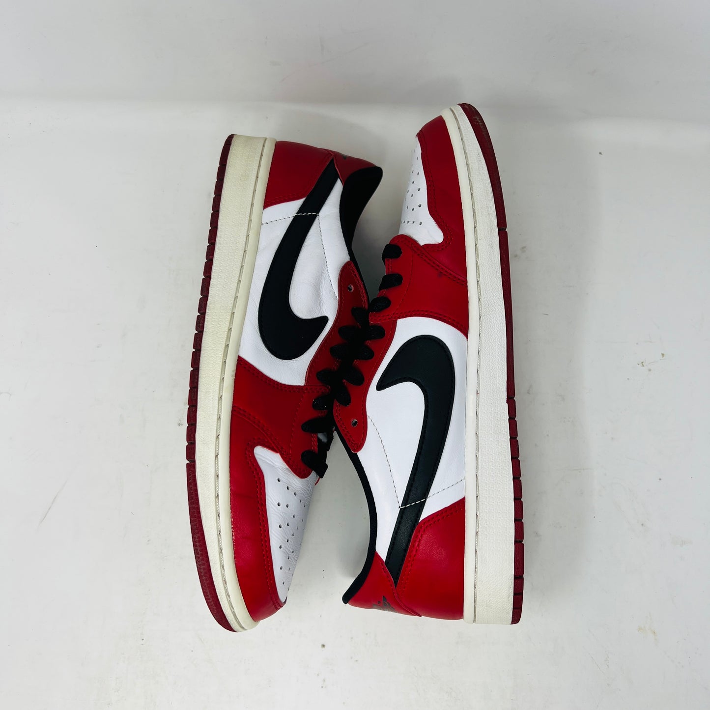 Jordan 1 Retro Low Chicago (2016)