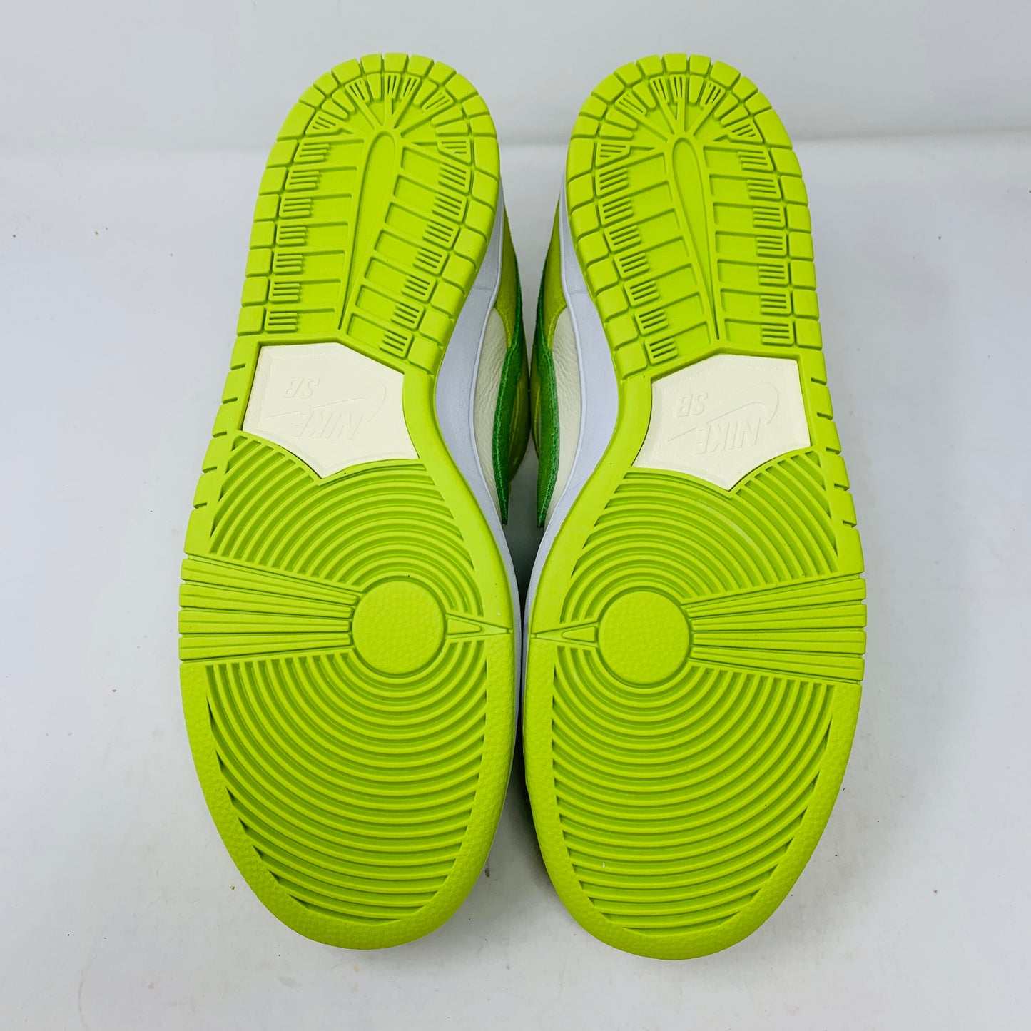 Nike SB Dunk Low Green Apple