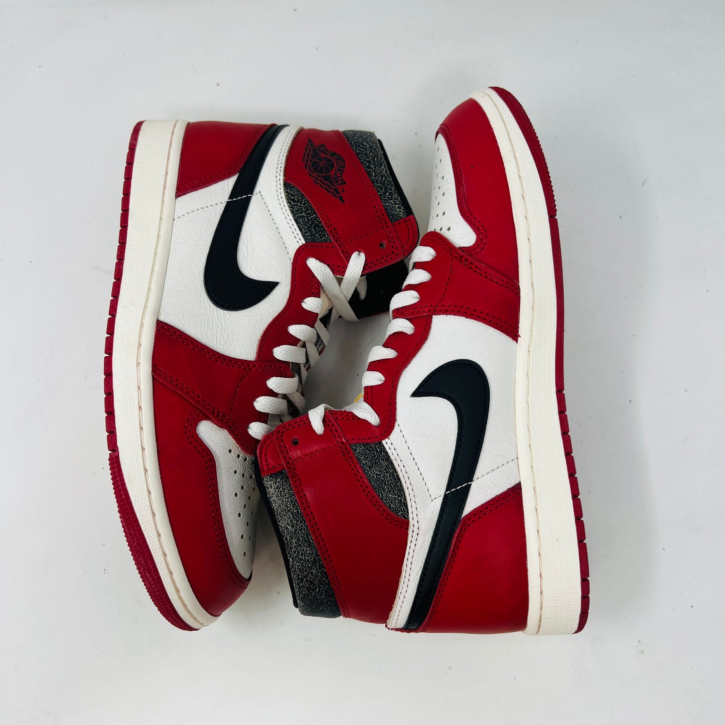 Jordan 1 Retro High OG Chicago Lost and Found
