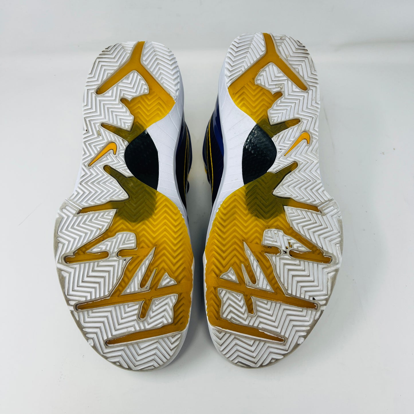 Nike Kobe 4 Protro Undefeated Los Angeles Lakers