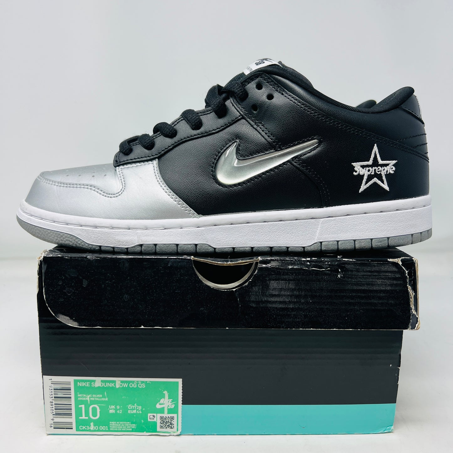 Nike SB Dunk Low Supreme Jewel Swoosh Silver