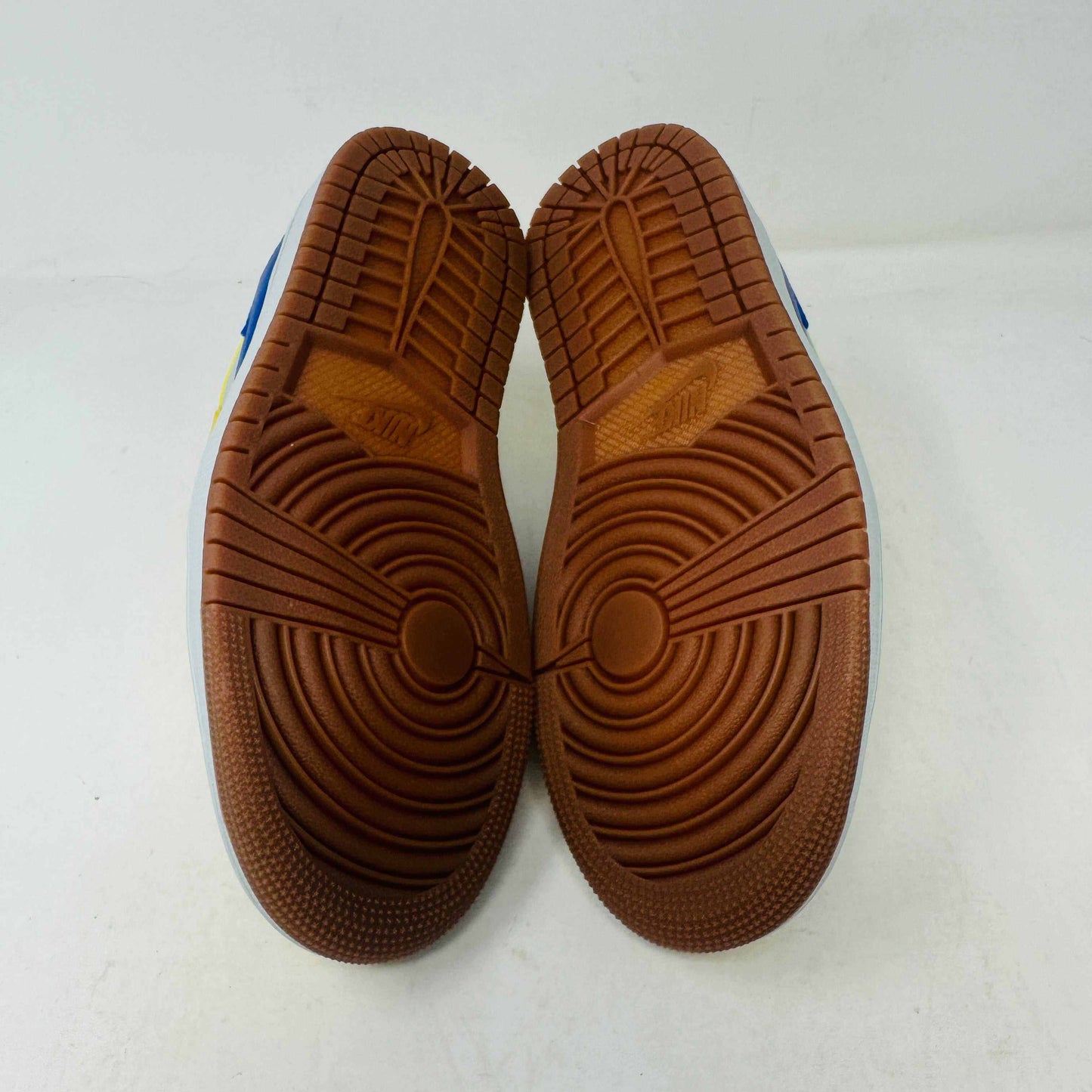 Jordan 1 Retro Low OG SP Travis Scott Canary Women's sneakers, soles view, brand new condition, brown outsoles.