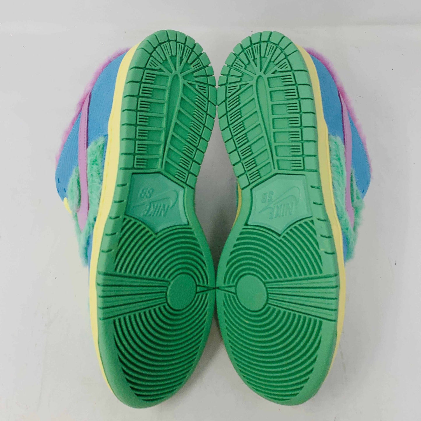 Nike SB Dunk Low Verdy Visty 2024, brand new condition with good box and original accessories.