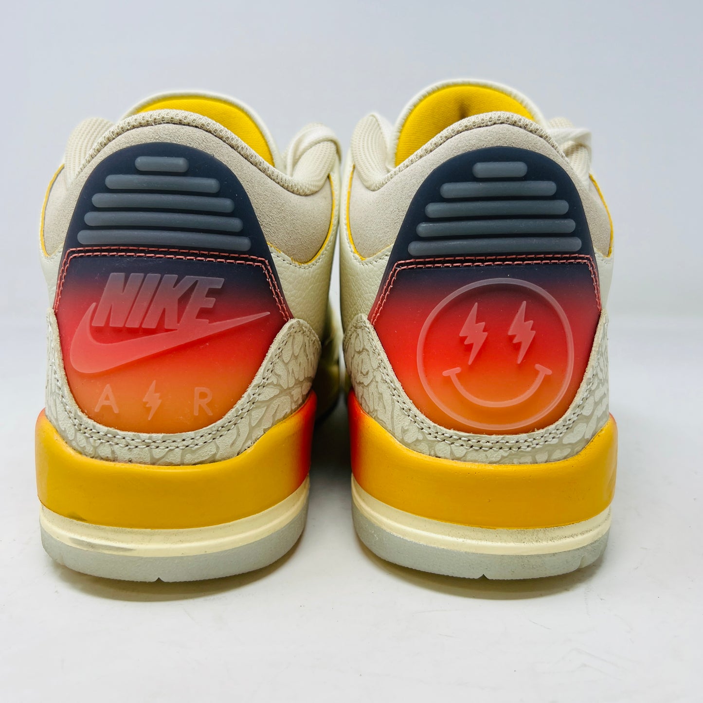 Jordan 3 Retro SP J Balvin Medellín Sunset