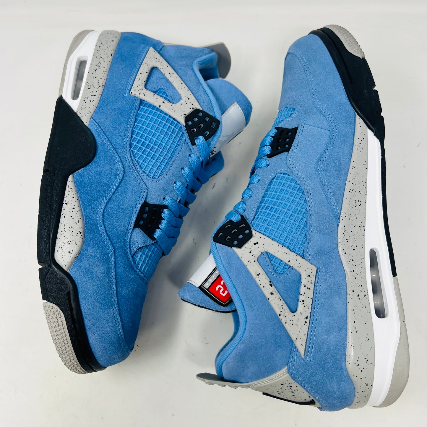 Jordan 4 Retro University Blue