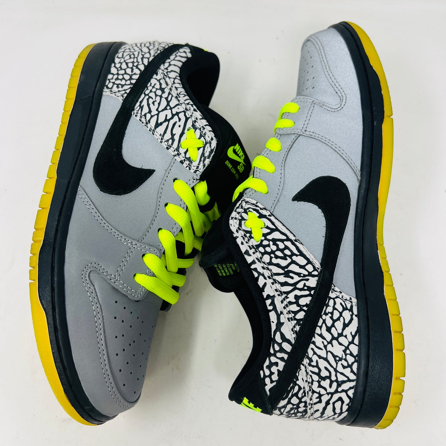 Nike SB Dunk Low DJ Clark Kent x Primitive 112
