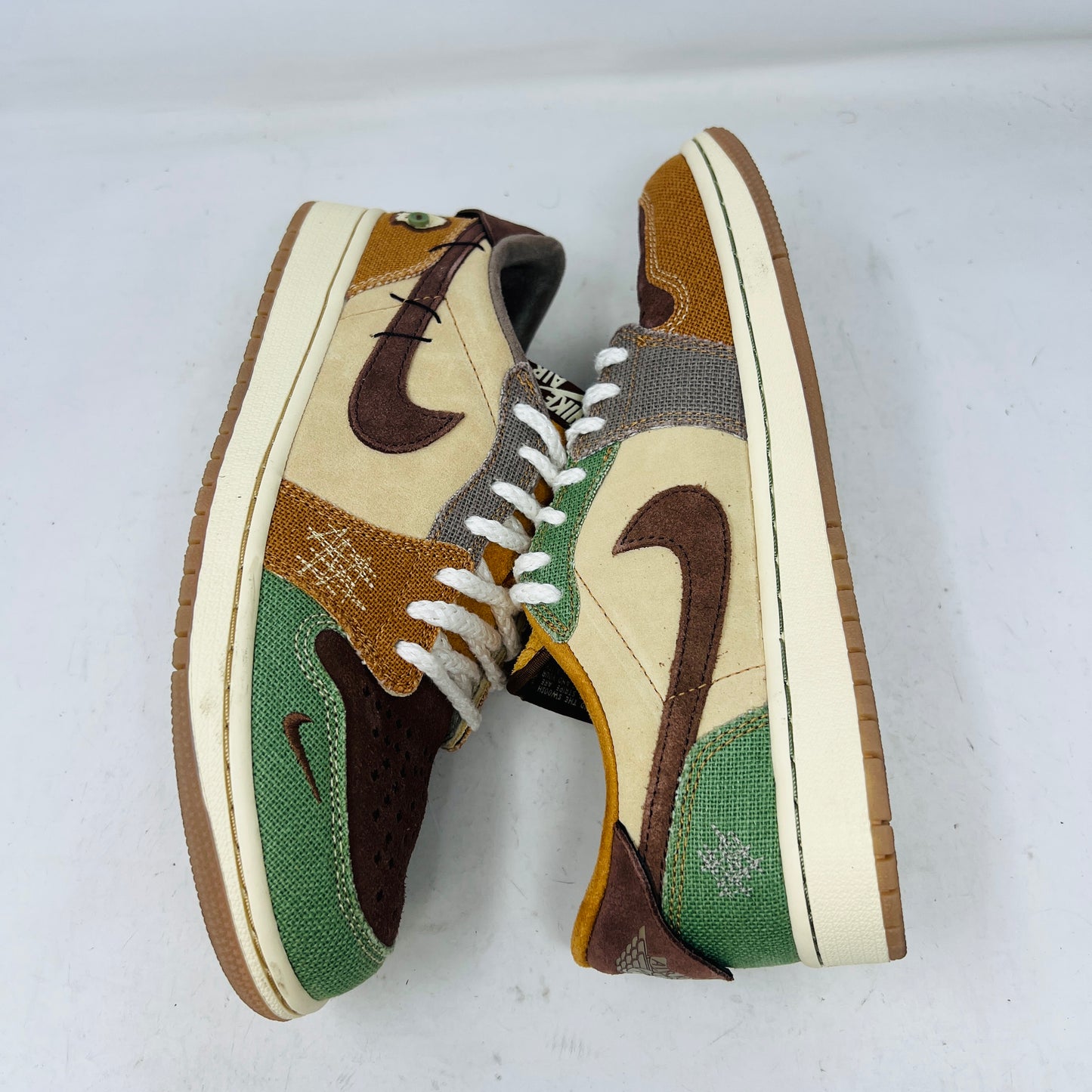 Jordan 1 Retro Low OG Zion Williamson Voodoo