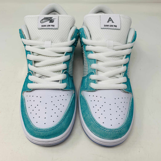 Nike SB Dunk Low April Skateboards 2023, brand new, extra white laces included.