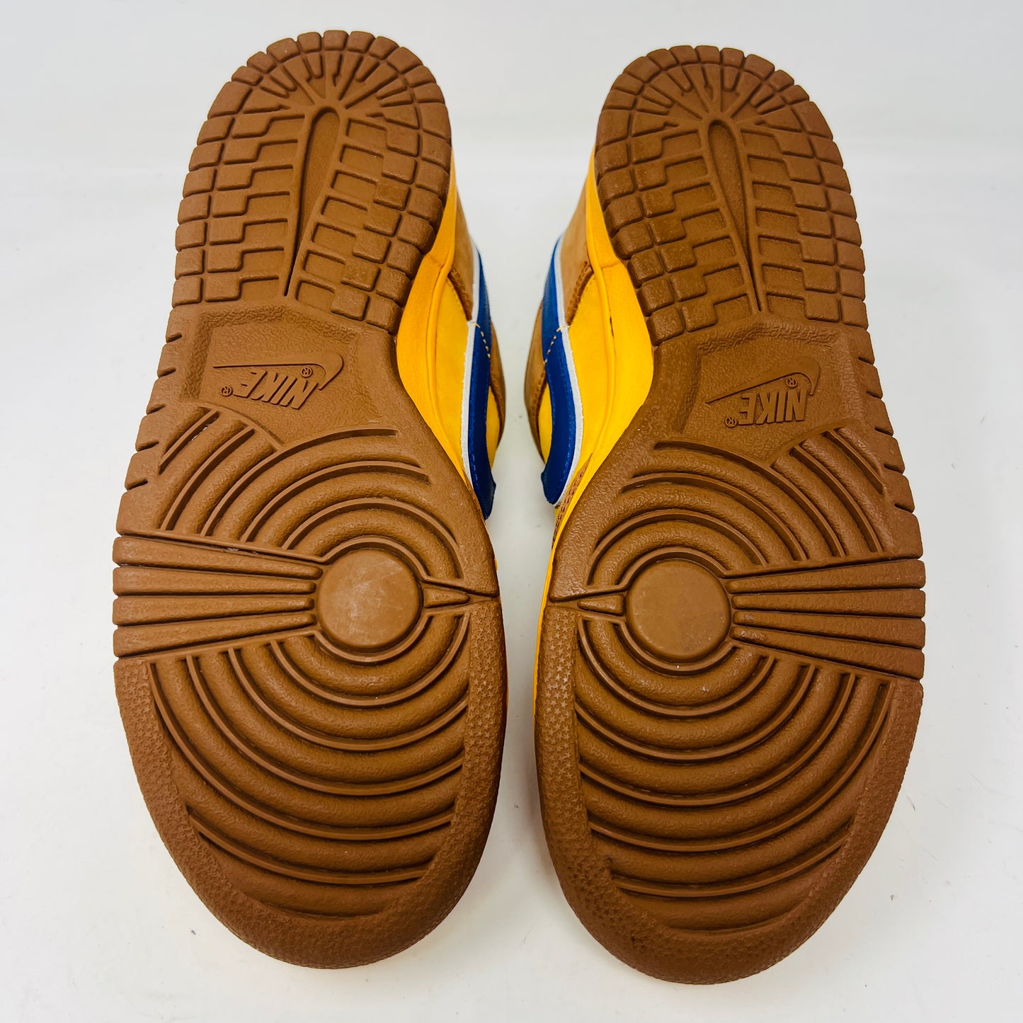 Nike SB Dunk Low Newcastle Brown Ale