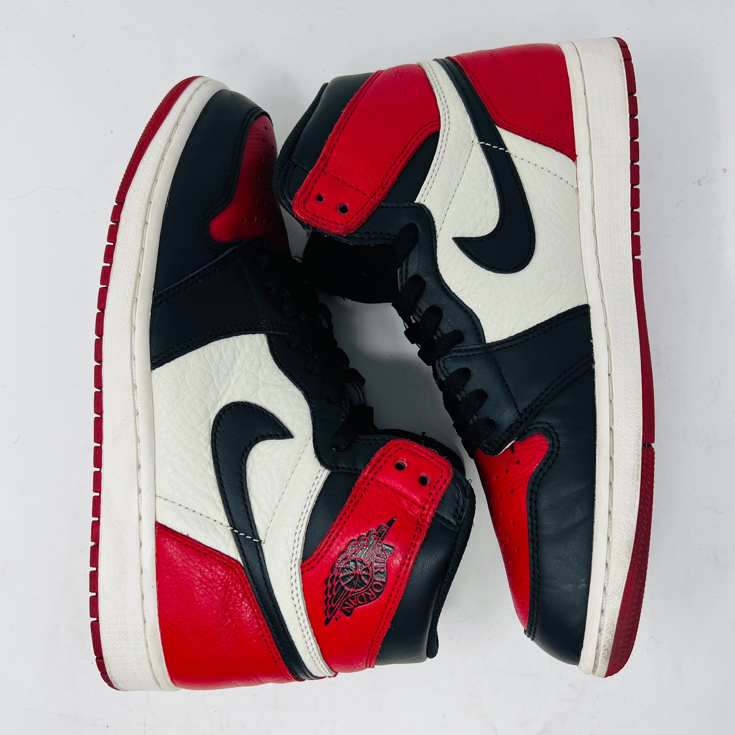 Jordan 1 Retro High Bred Toe