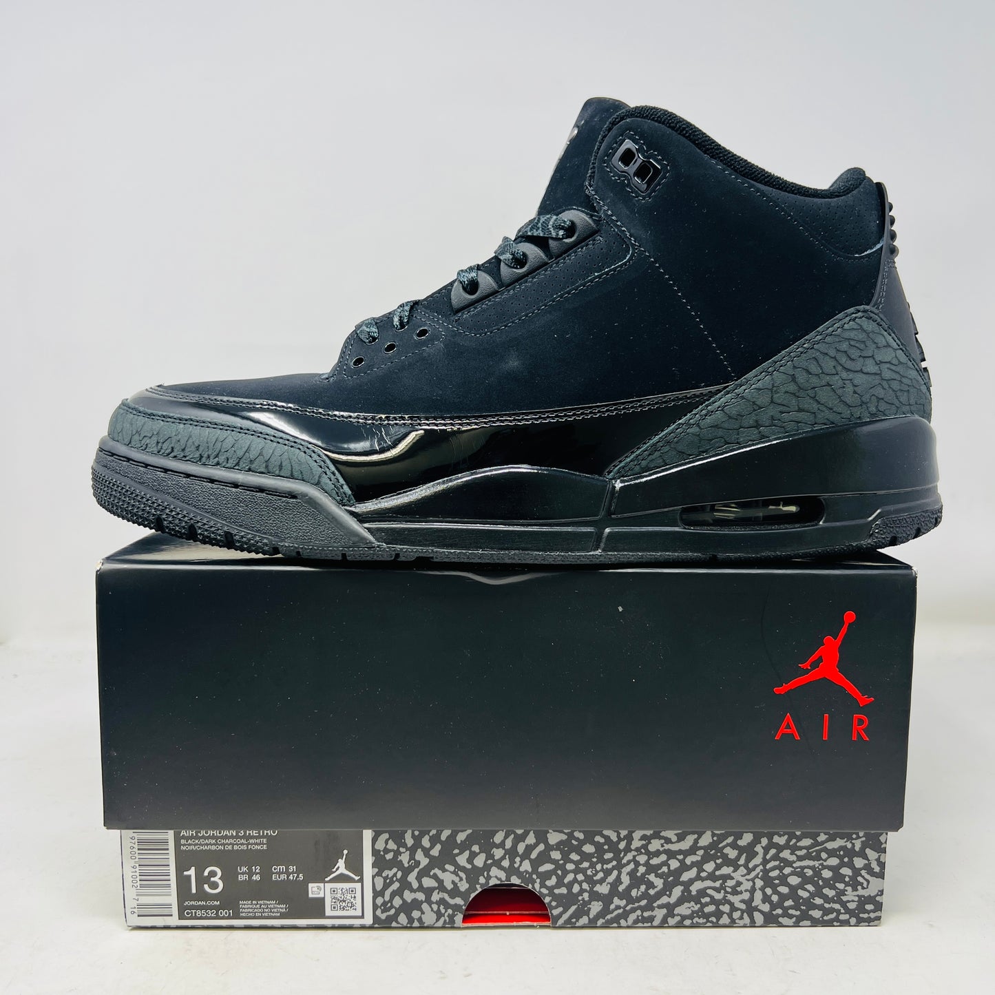 Jordan 3 Retro Black Cat (2025)