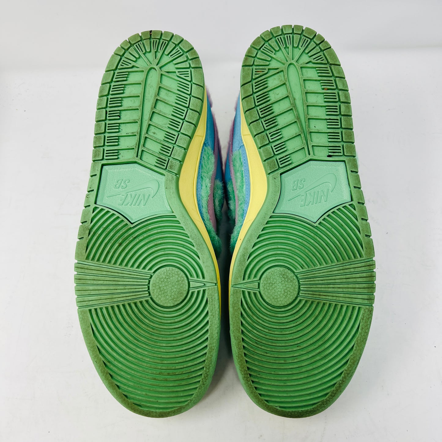 Nike SB Dunk Low Verdy Visty