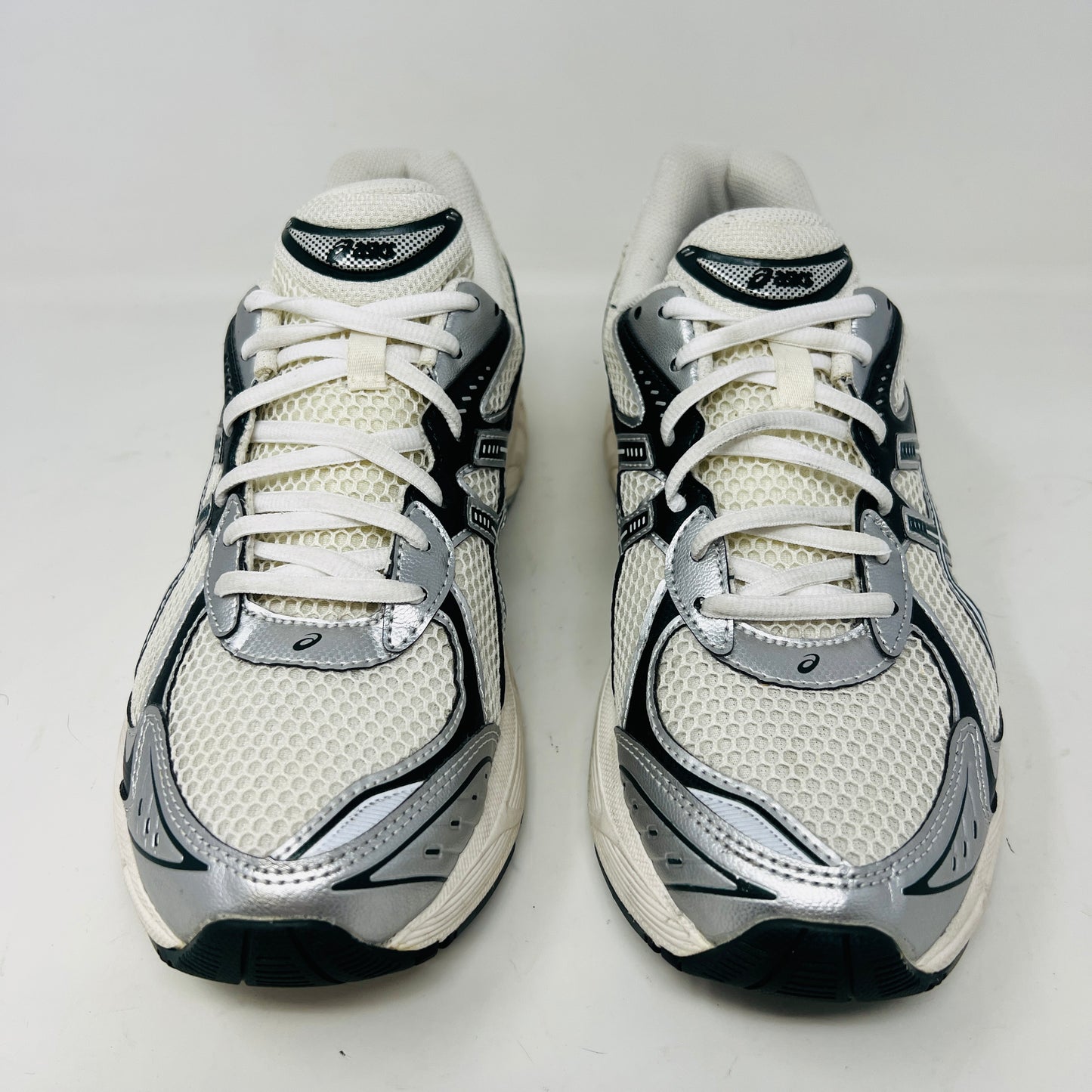 An ASICS GT-2160 Kith Cream Scarab (2023) running shoe with a clean cream and scarab-colored mesh design featuring black accents sits on a brown box. Priced at $350, the box in good condition details sizing and brand logos.