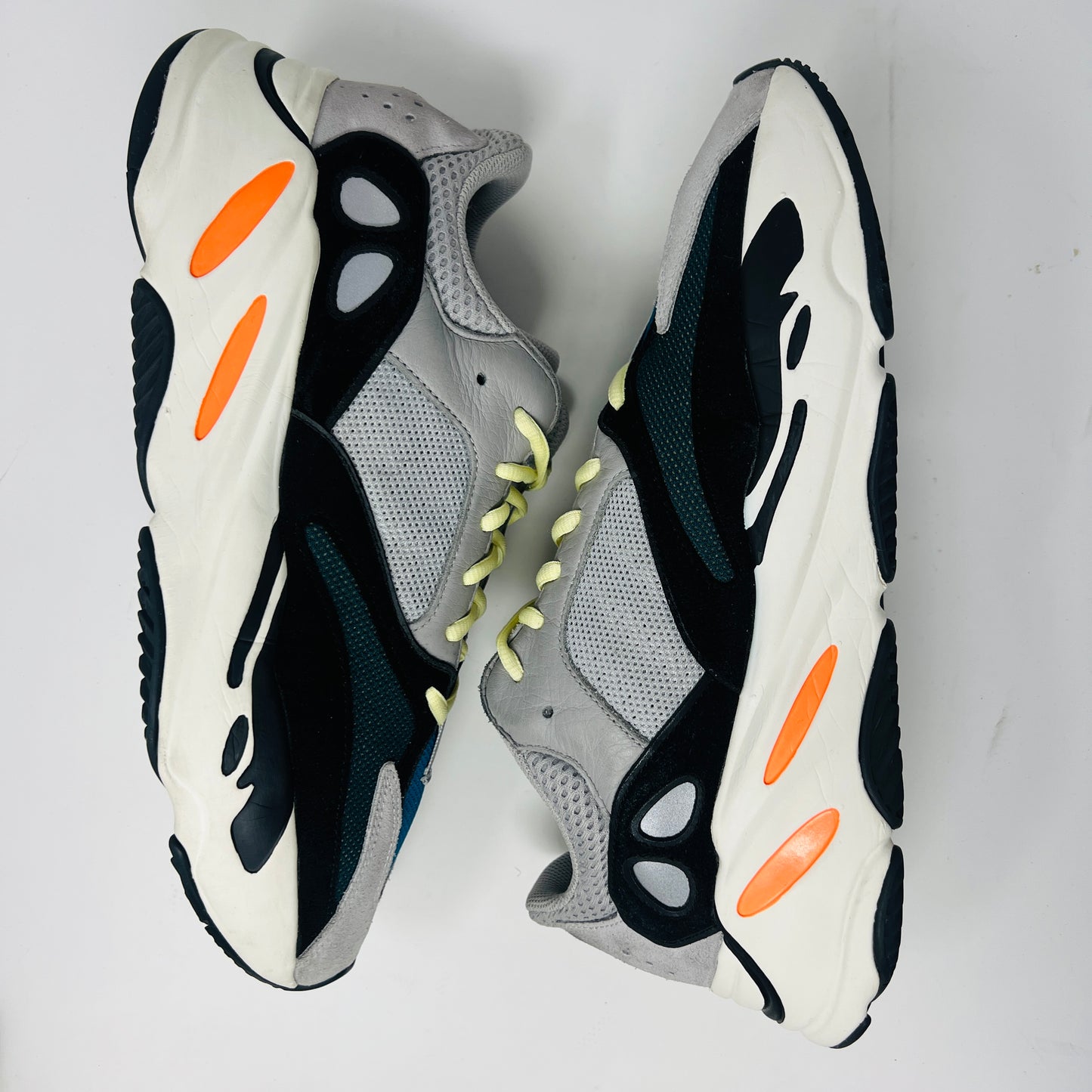 adidas Yeezy Boost 700 Wave Runner