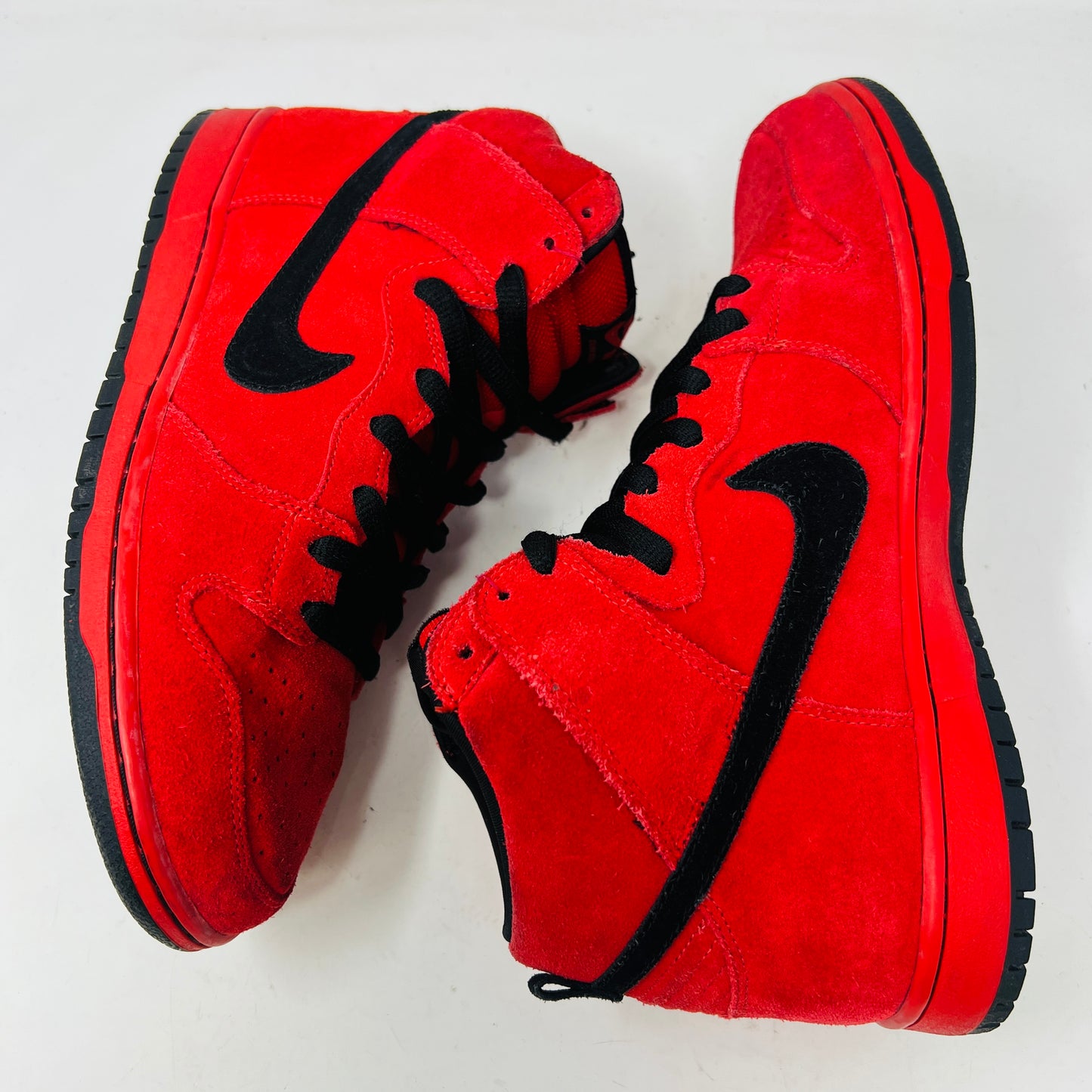Nike SB Dunk High Red Devil