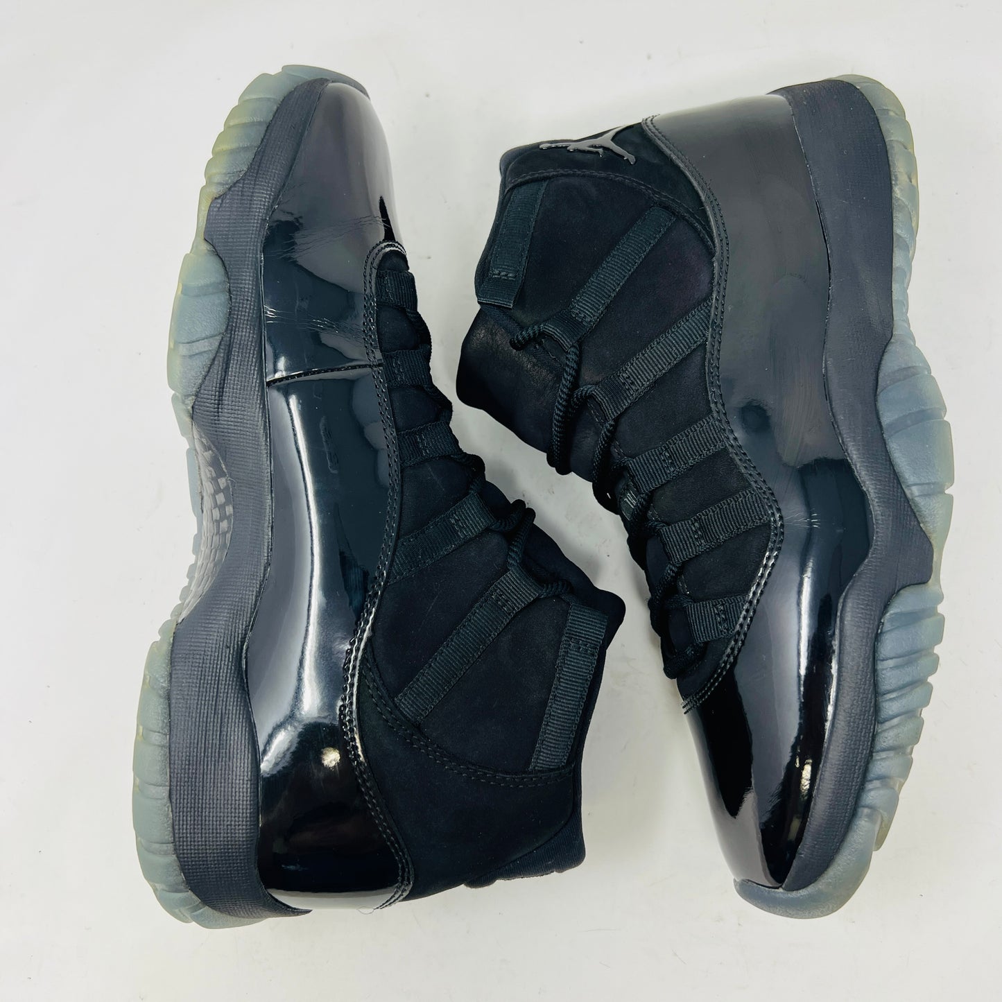 Jordan 11 Retro Cap and Gown