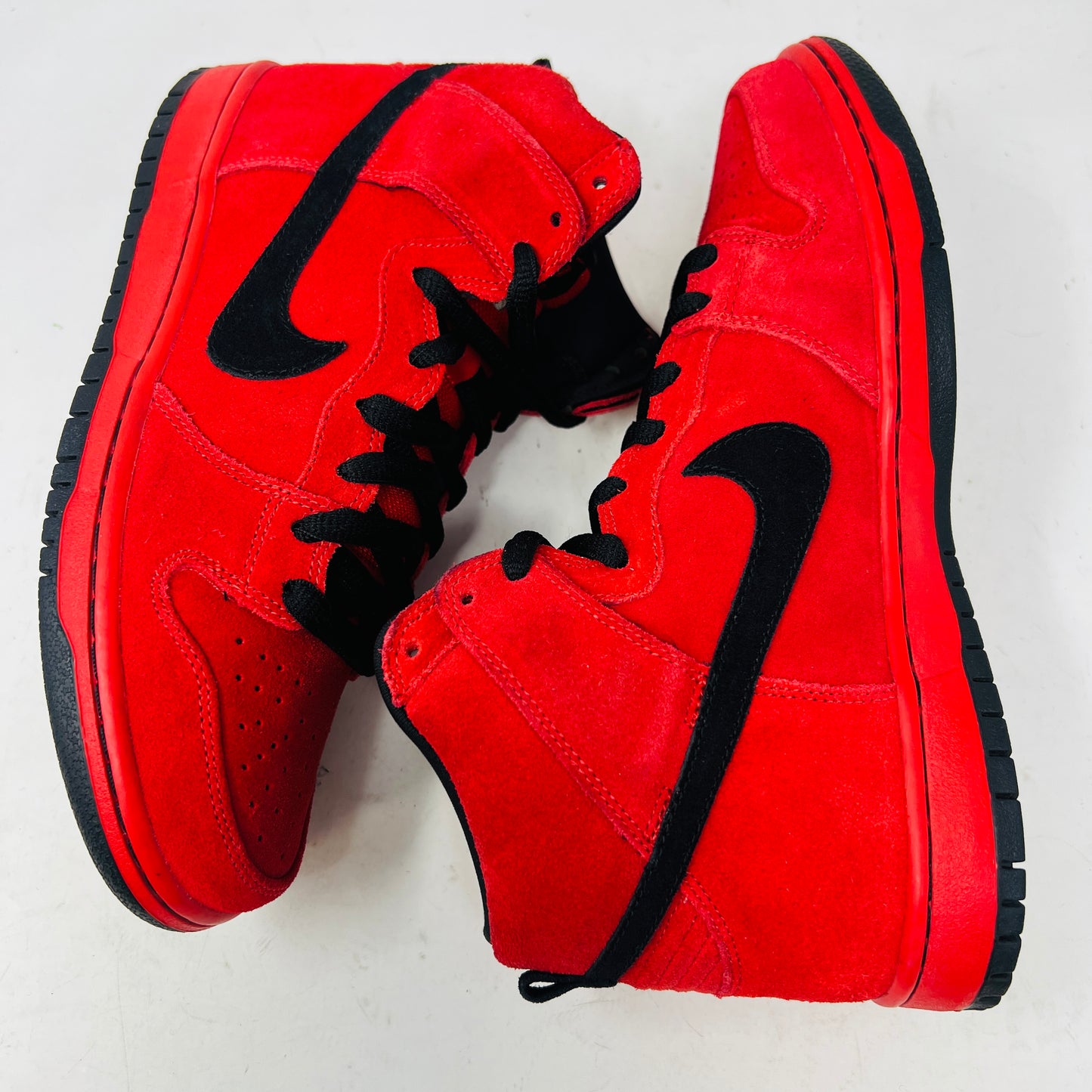 Nike SB Dunk High Red Devil