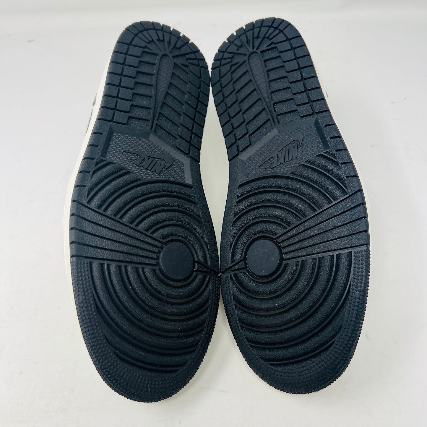 Jordan 1 Retro Low OG Mocha