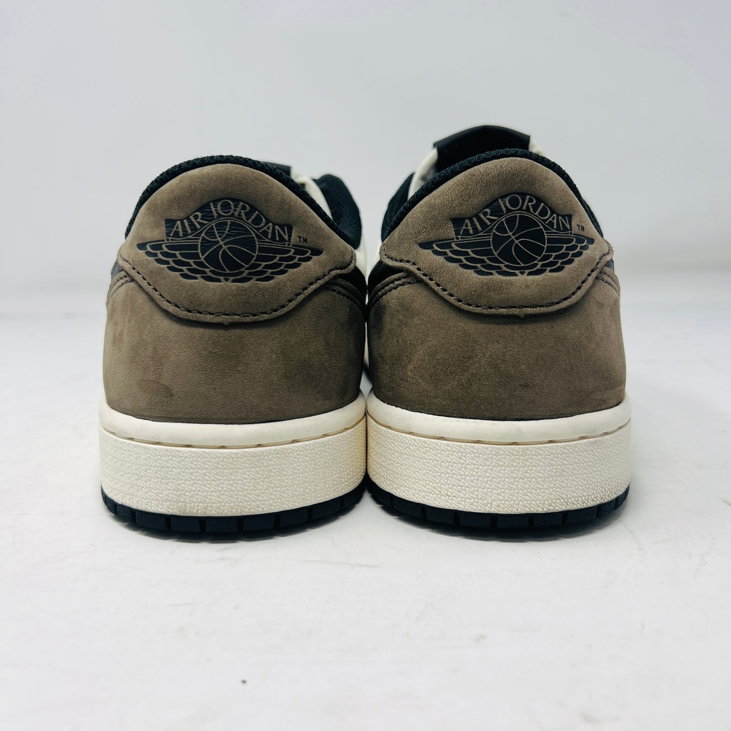 Jordan 1 Retro Low OG Mocha