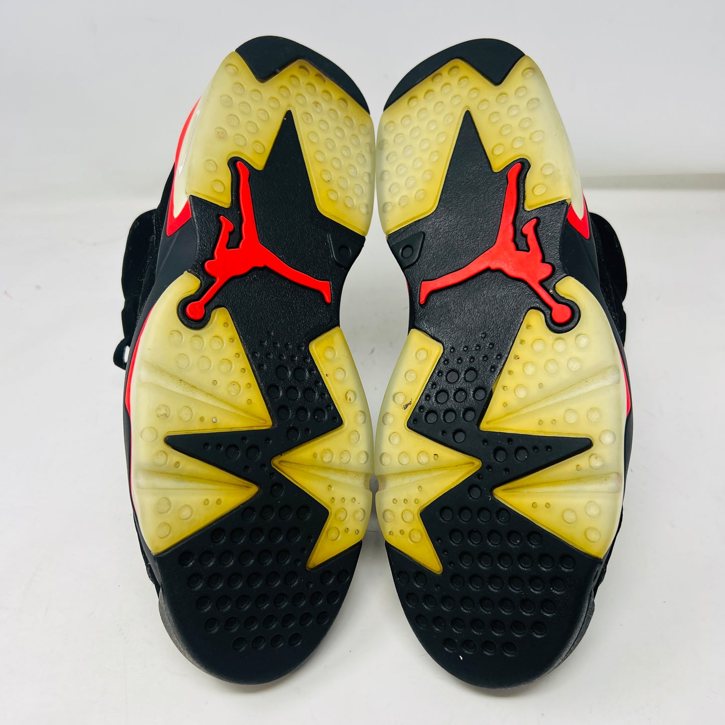 Jordan 6 Retro Black Infrared (2019)