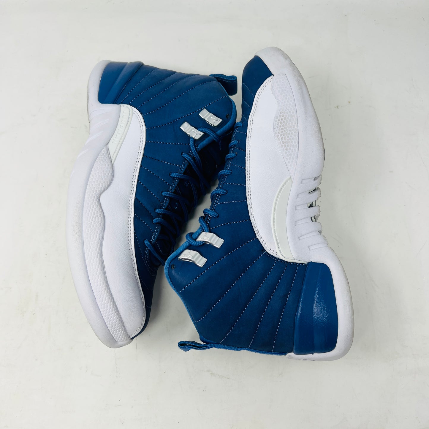 Jordan 12 Retro Indigo