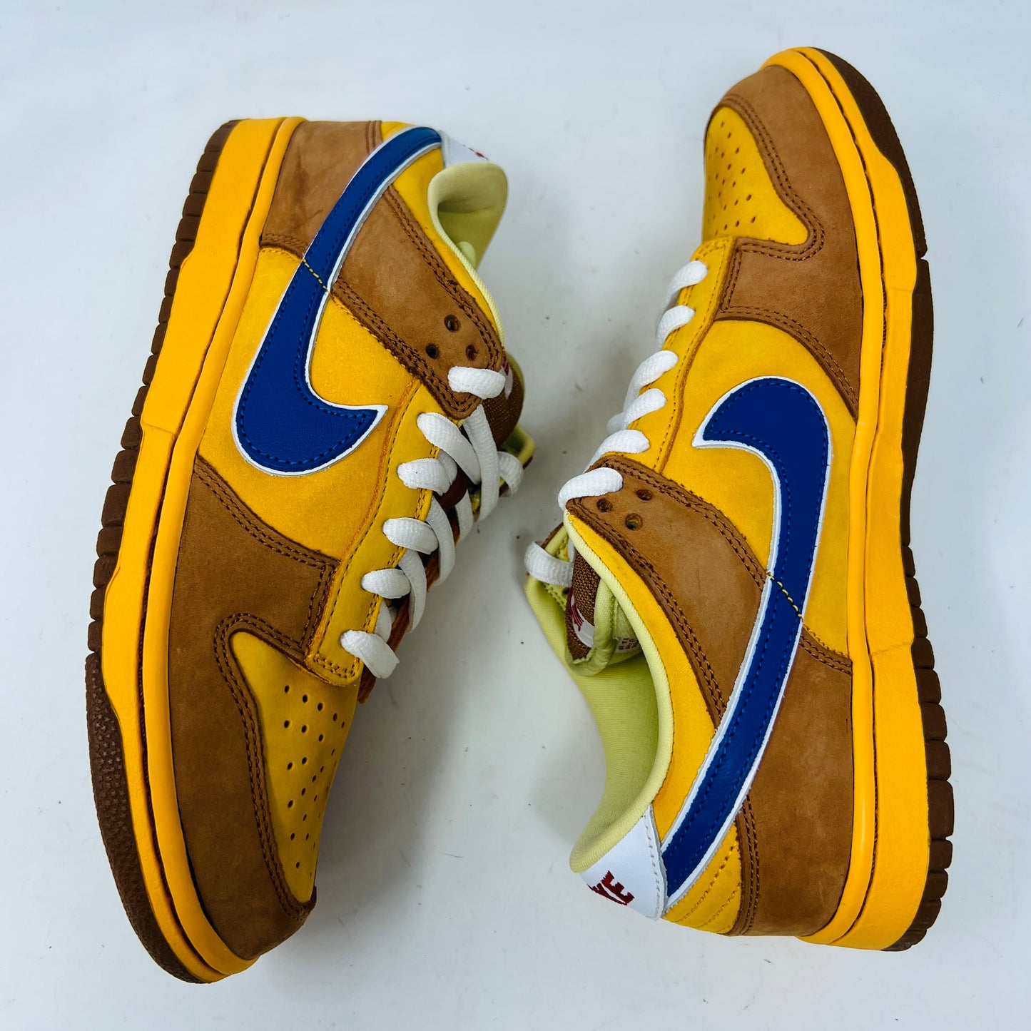 Nike SB Dunk Low Newcastle Brown Ale