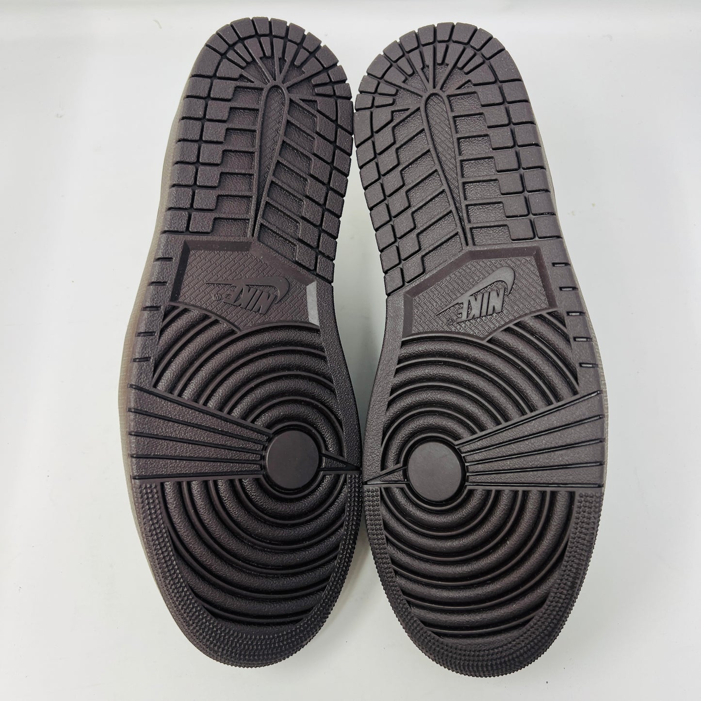 Jordan 1 Retro Low OG SP Travis Scott Velvet Brown
