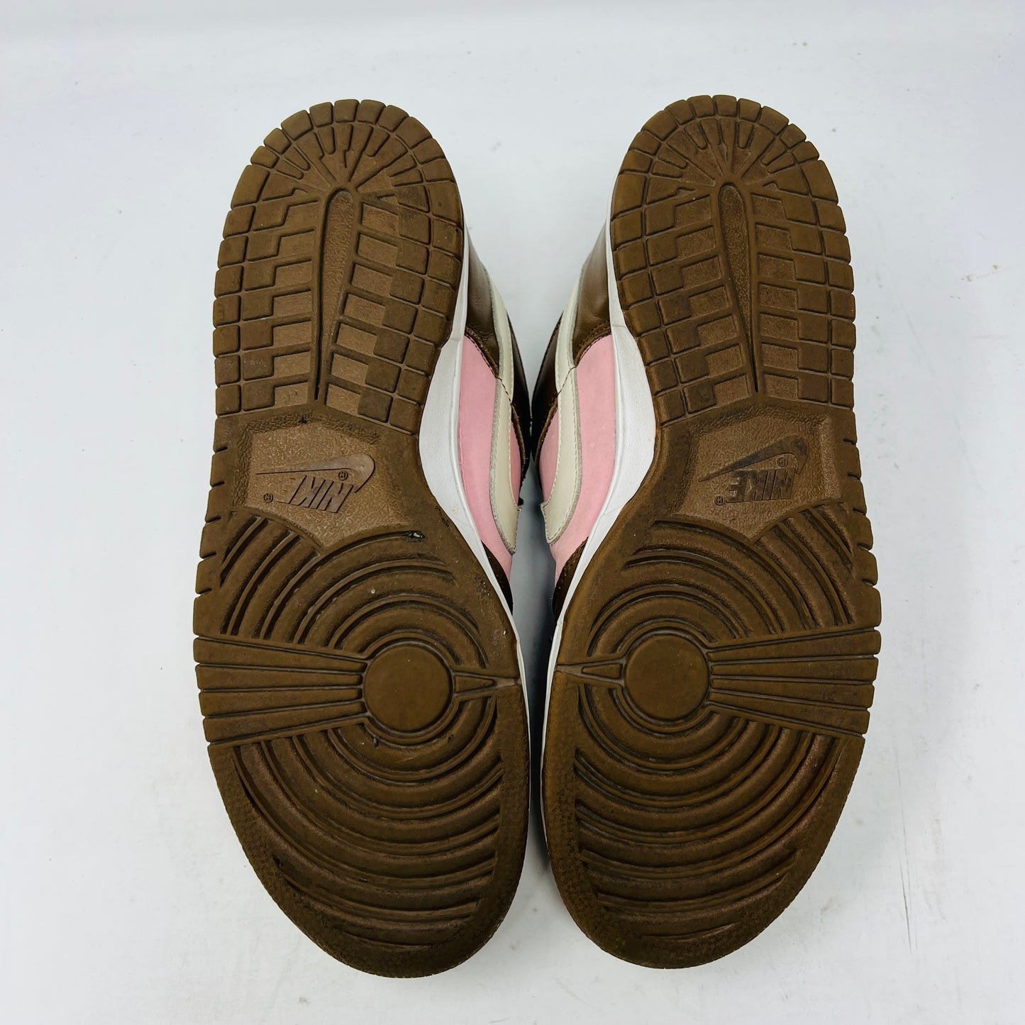 Nike SB Dunk Low Stussy Cherry