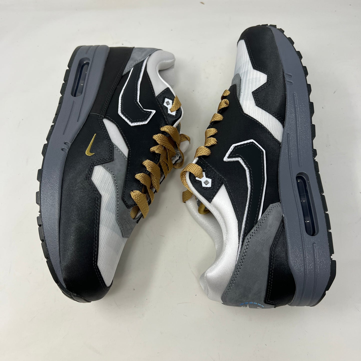 Nike Air Max 1 .SWOOSH Low Poly Big Head Mode