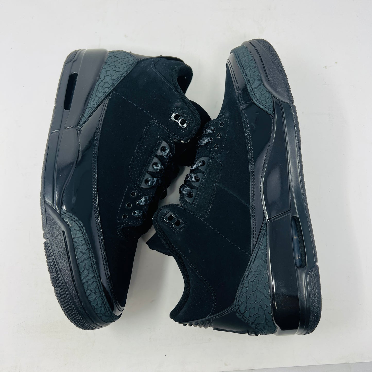 Jordan 3 Retro Black Cat (2025)