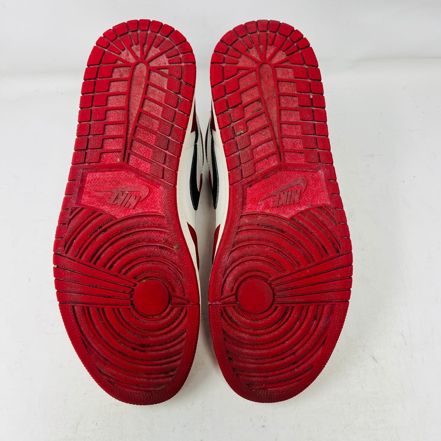 Jordan 1 Retro High OG Chicago Lost and Found