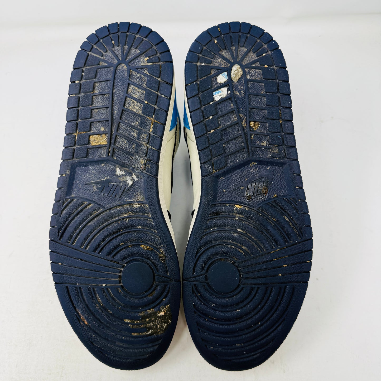 Jordan 1 Retro High Obsidian