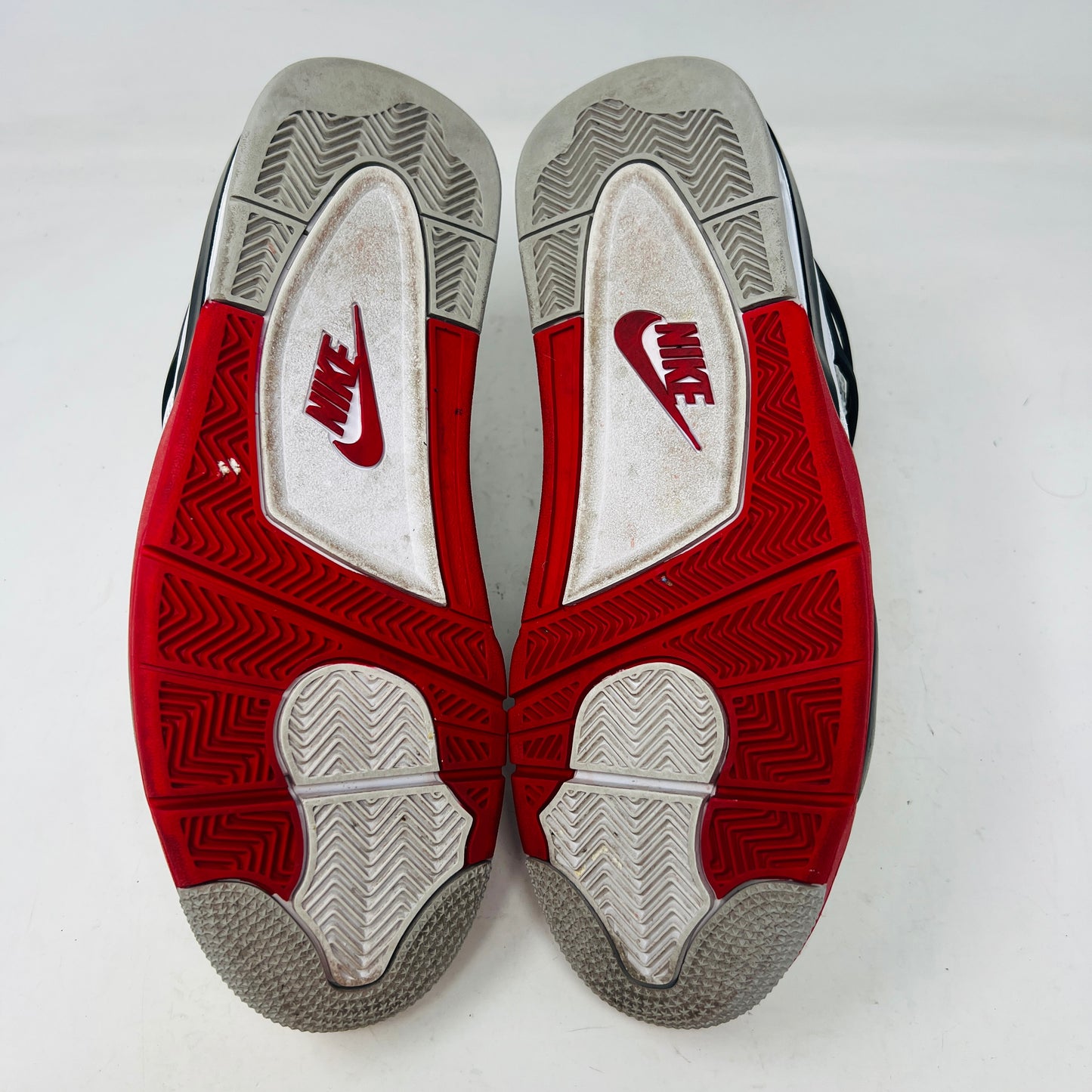 Jordan 4 Retro Fire Red