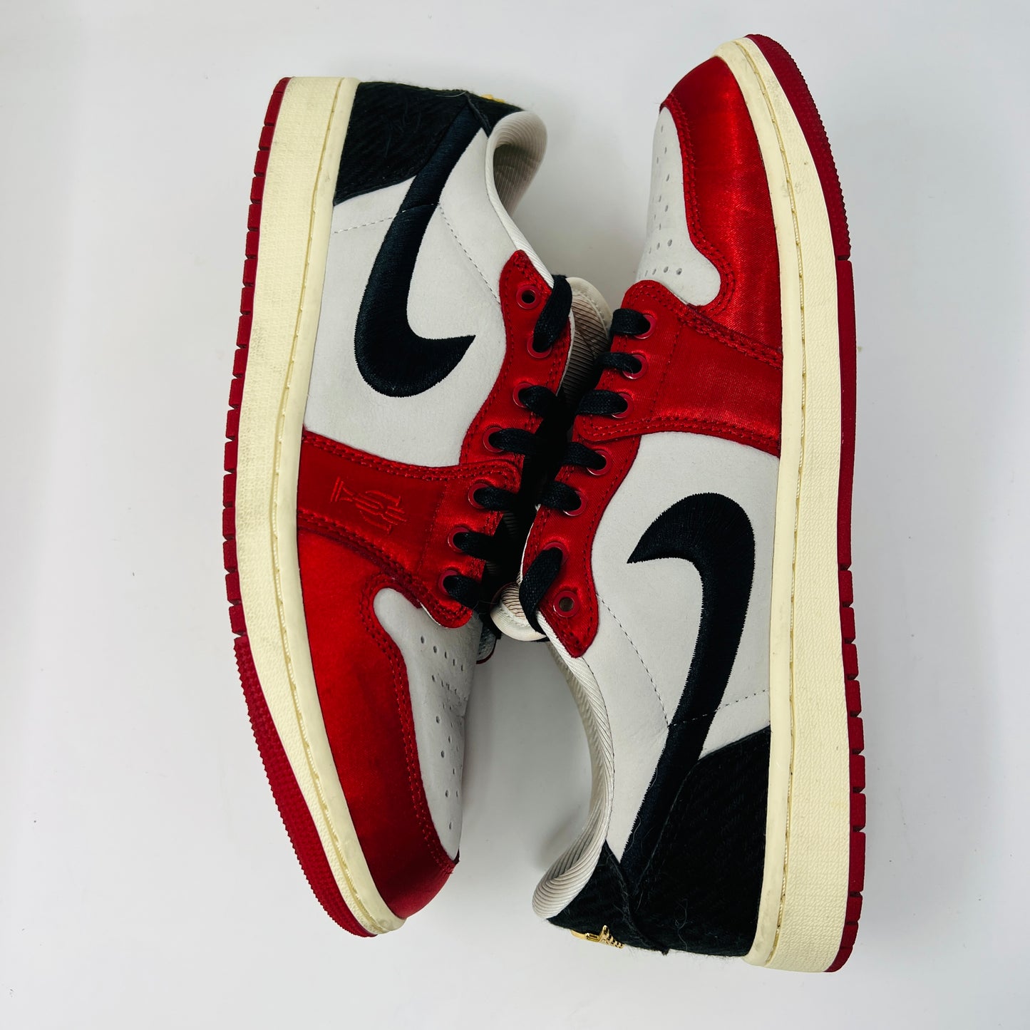 Jordan 1 Retro Low OG Trophy Room Rookie Card Away
