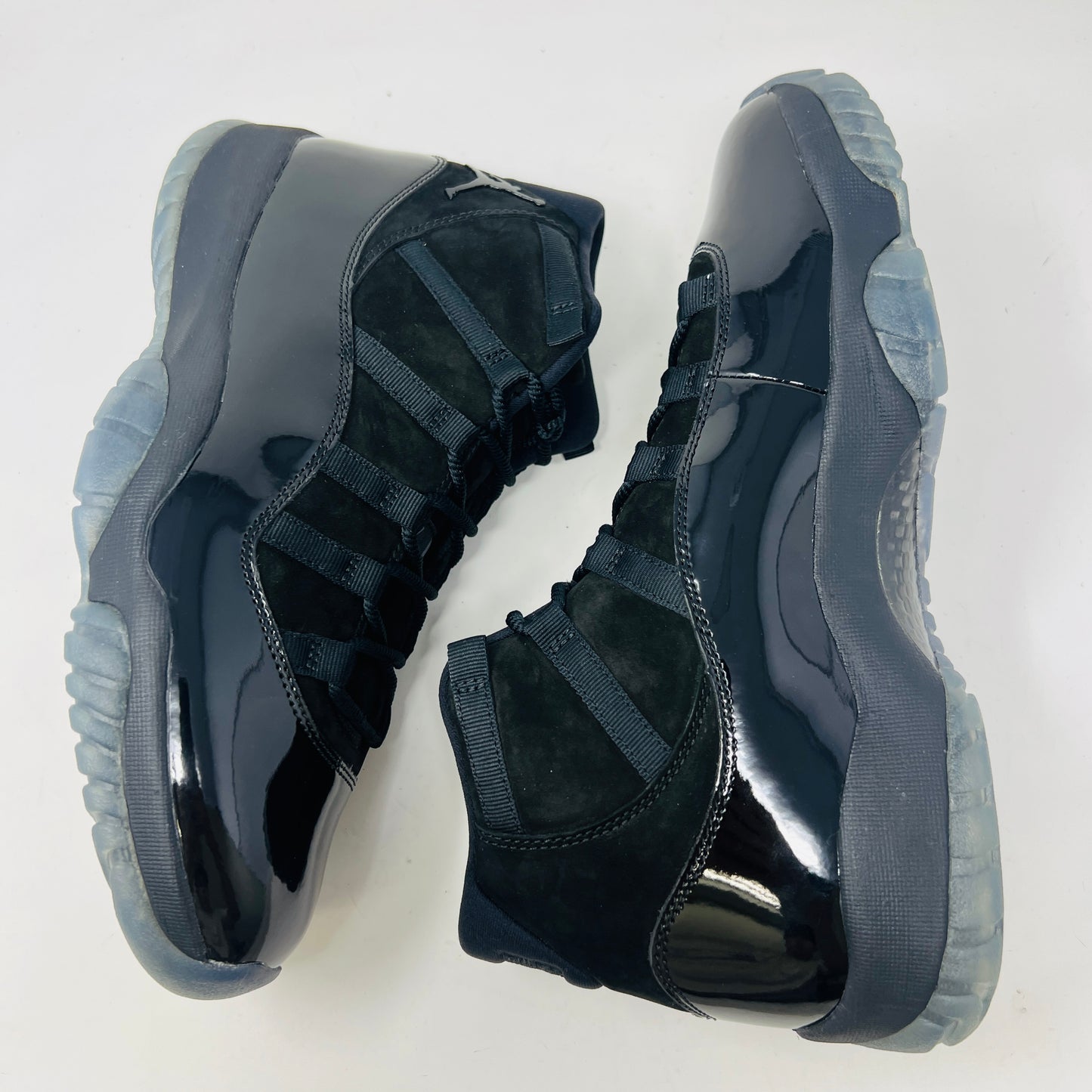 Jordan 11 Retro Cap and Gown