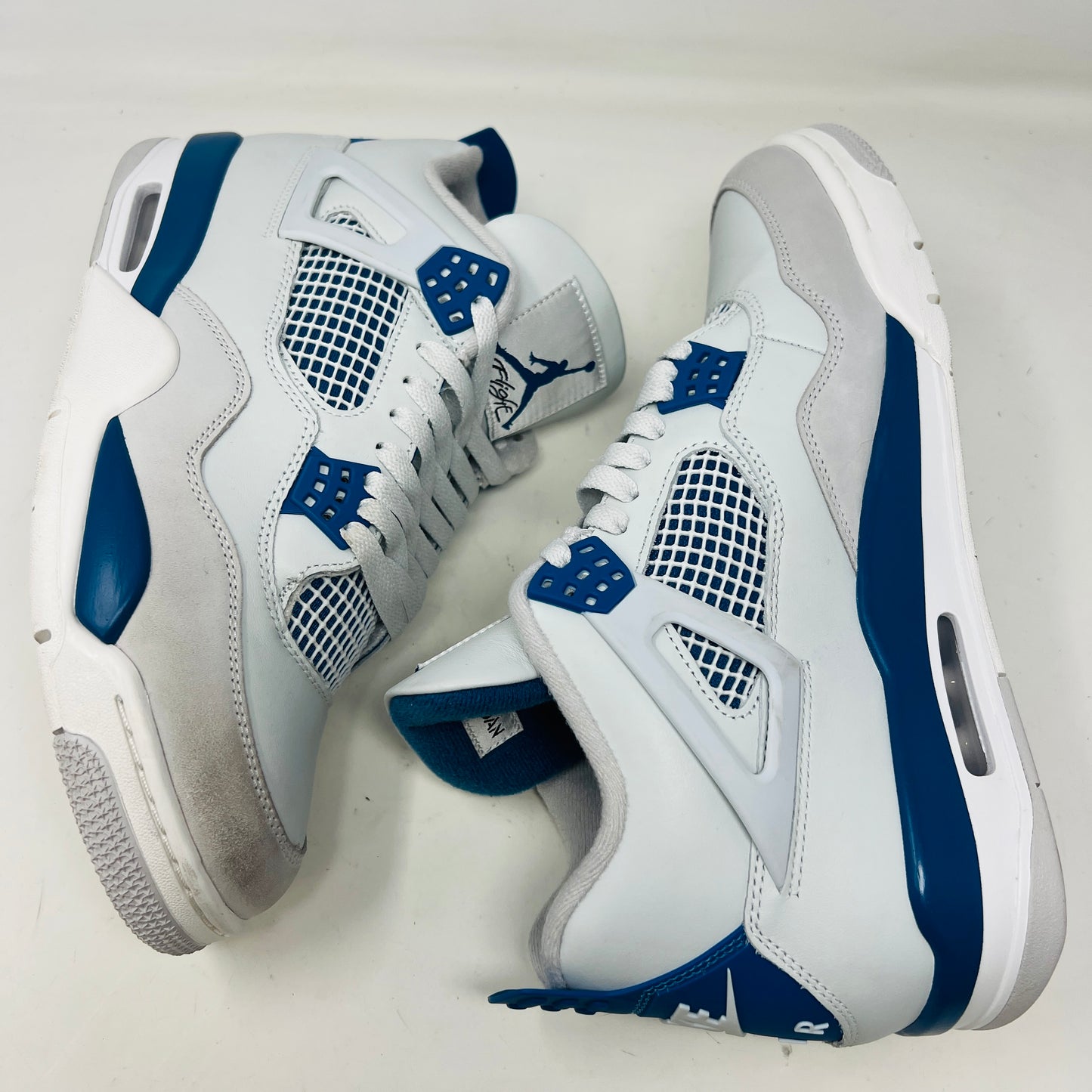 Jordan 4 Retro Military Blue (2024)