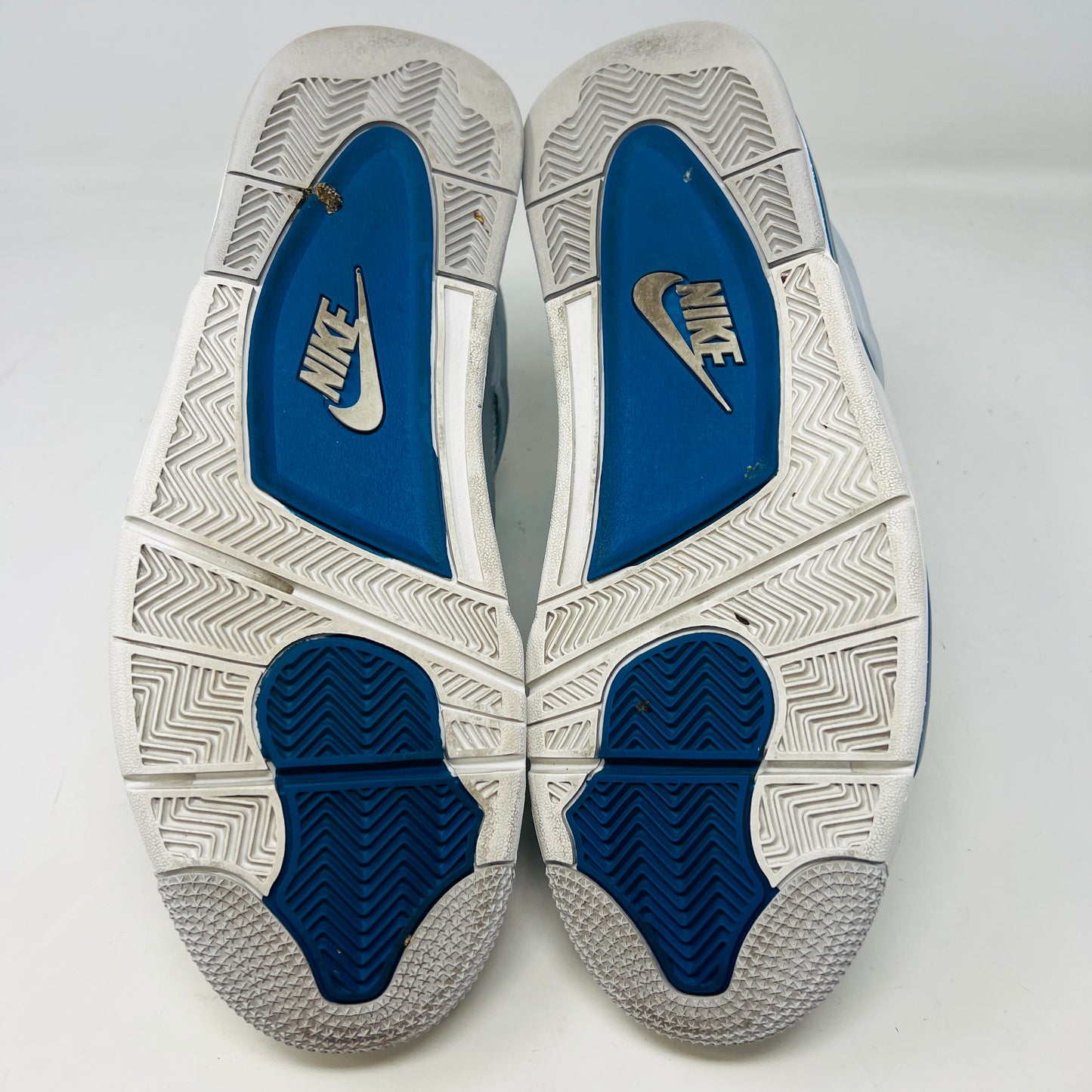 Jordan 4 Retro Military Blue (2024)