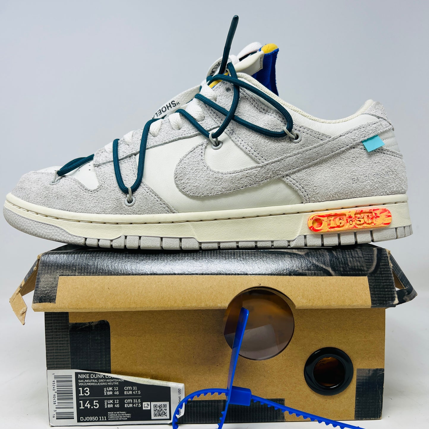 Nike Dunk Low Off-White Lot 16