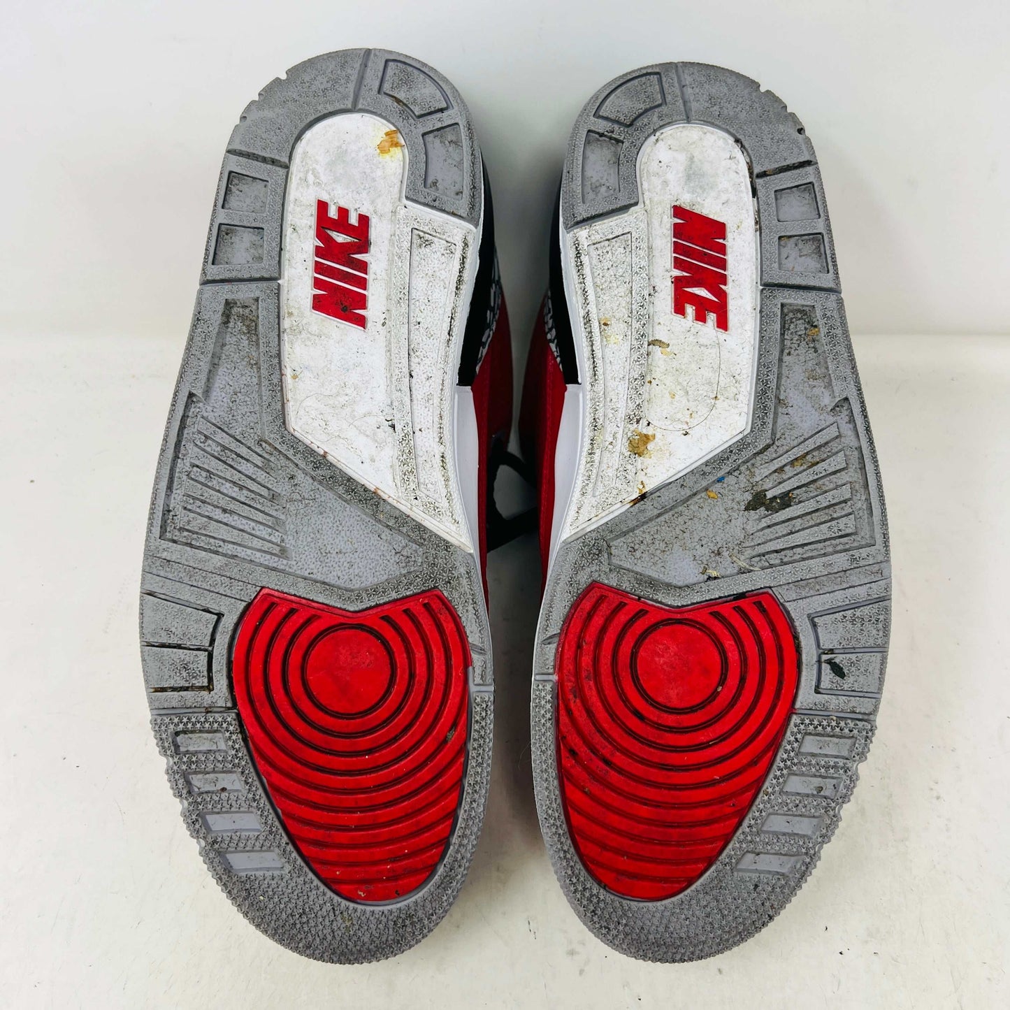 Jordan 3 Retro SE Unite