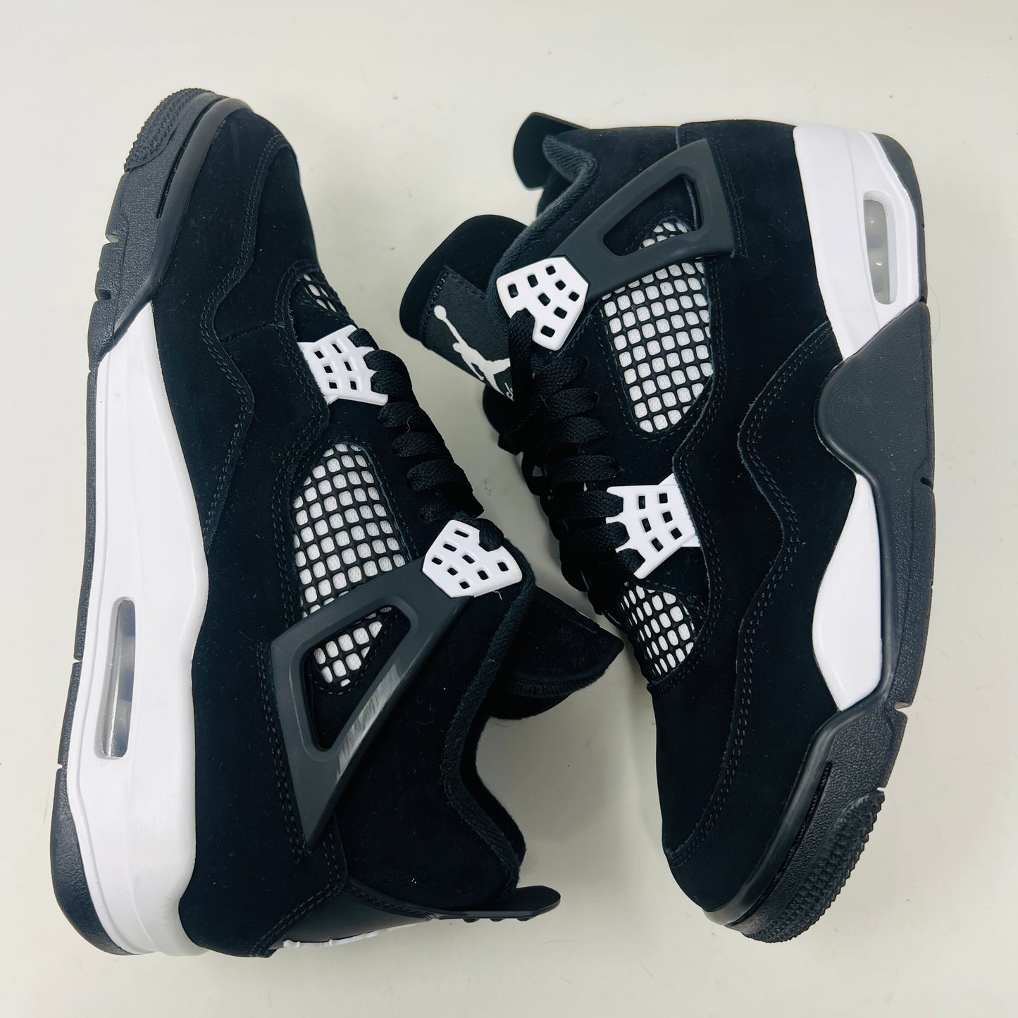 Jordan 4 Retro White Thunder