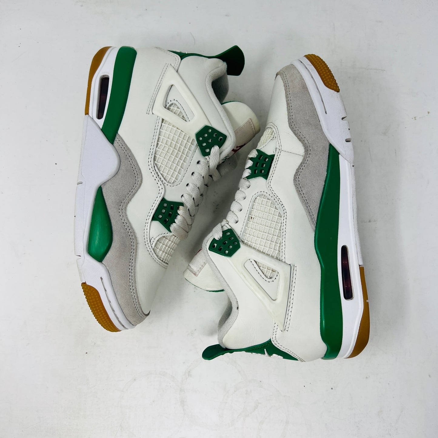 Jordan 4 Retro SB Pine Green
