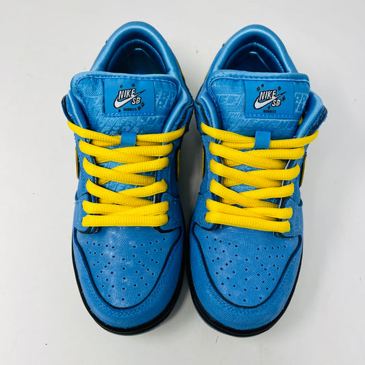 Nike SB Dunk Low The Powerpuff Girls Bubbles sneaker, blue and yellow, includes extra laces, 2023 model.