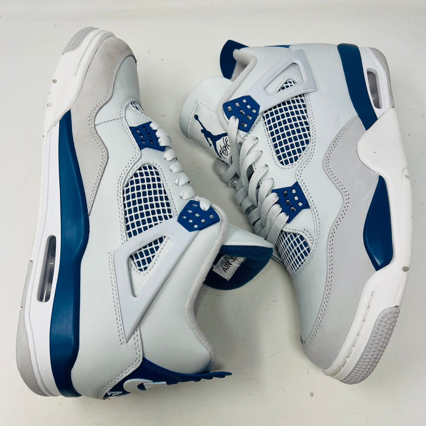 Jordan 4 Retro Military Blue (2024)
